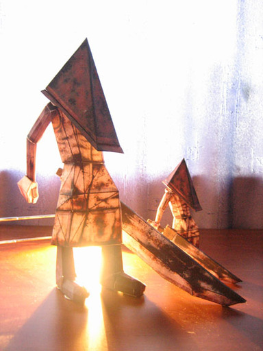 Silent Hill 2 - Pyramid Head papercraft